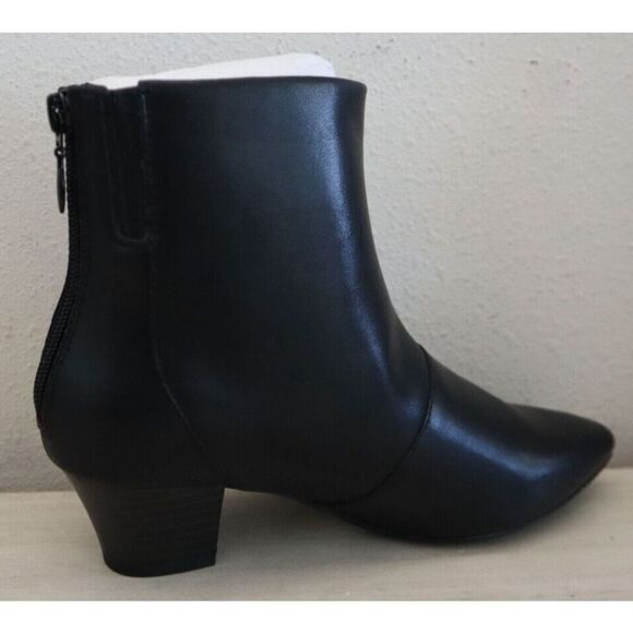 Clarks 261-67841 Women's Sz 7.5M Black Leather Teresa Ankle Boots - Picture 8 of 9